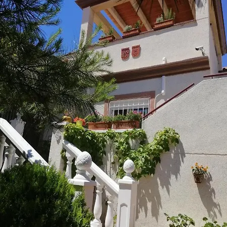 Casa Tranquila En La Marina Urbanizacion Holiday home *