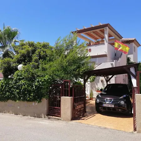 Casa Tranquila En La Marina Urbanizacion Holiday home *